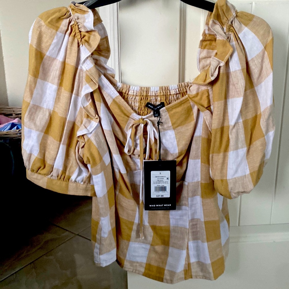 NWT Two piece skirt and blouse set